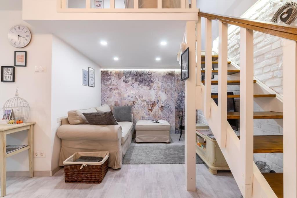 Rustic Apartman *